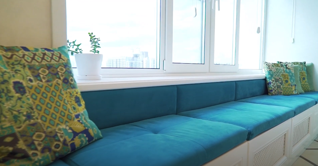 Четырехстворчатое окно в квартиру