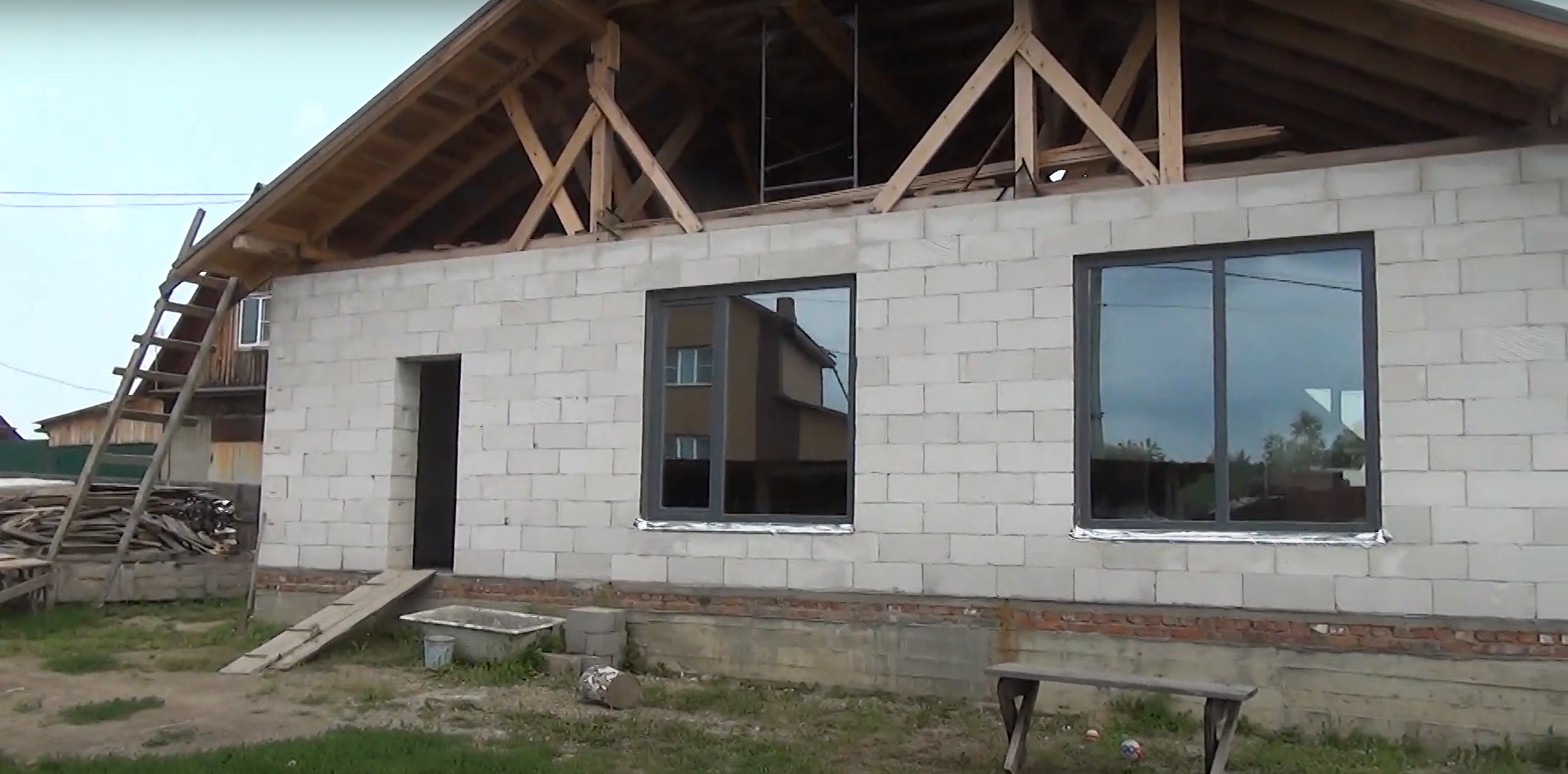 https://belogorsk.delaem-okna.ru/storage/app/uploads/public/63f/44f/b32/63f44fb32a762558211407.png